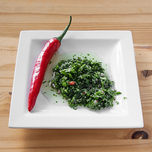 Bakje verse chimichurri saus
